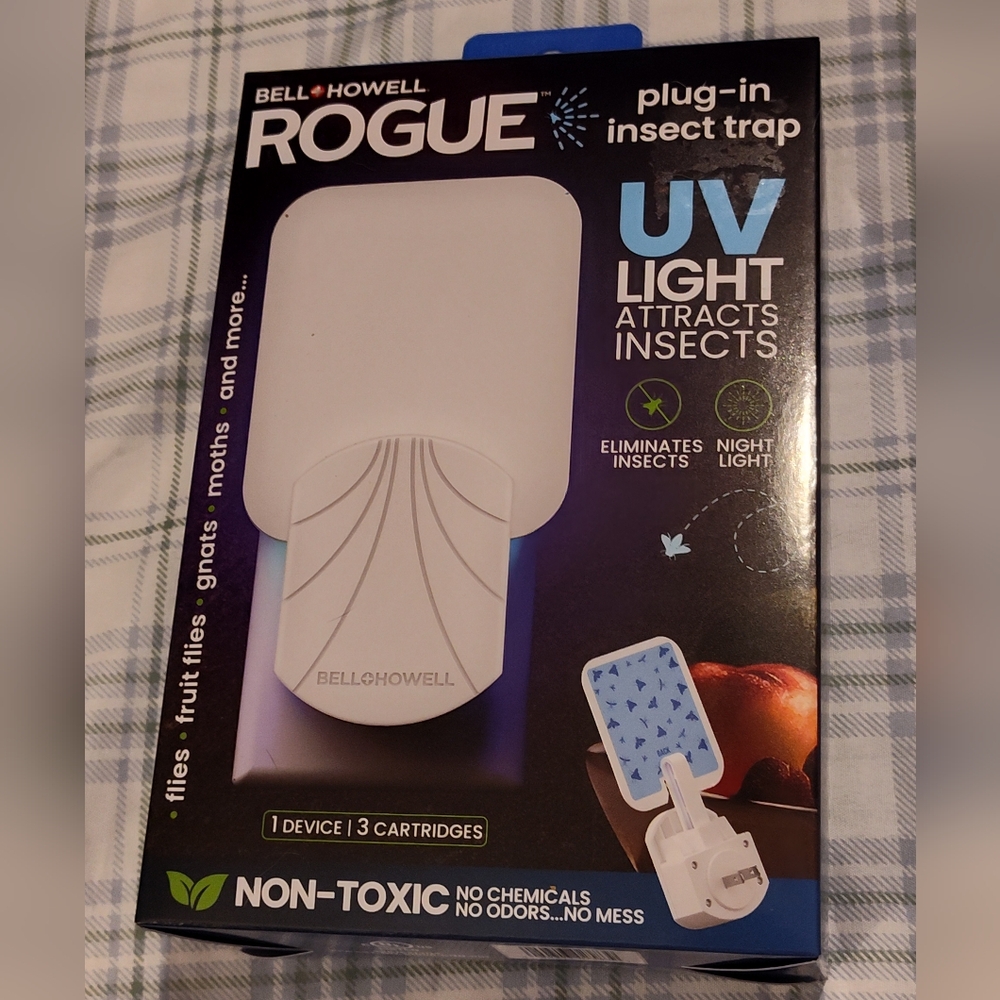 NWT! Rogue UV Insect Trap